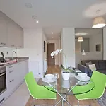 Studio Apartment In Stoneywood, Aberdeen